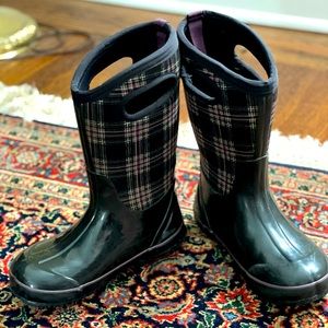 BOGS Girls waterproof 💦 boots - 3.5sz